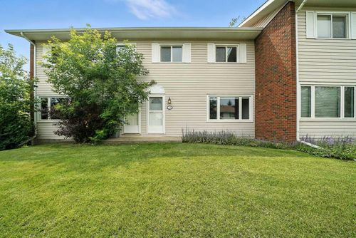13-15 Stanton Street, Red Deer, AB, T4N0B9 | Card Image
