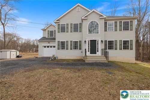 209 Buck Rd, East Stroudsburg, PA, 18302-9410 | Card Image