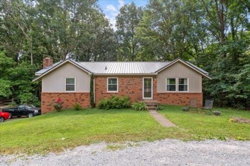 101 Cedar Hill Dr, Waverly, TN, 37185-1326 | Card Image