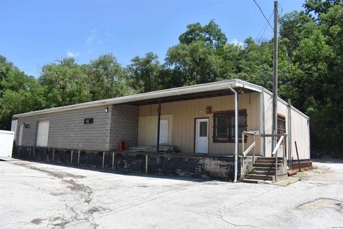 1307 Gardner Expy, Quincy, IL, 62301-5315 | Card Image