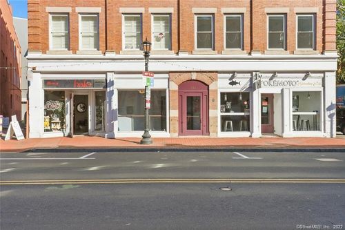 301-131 Washington St, Norwalk, CT, 06854-3092 | Card Image