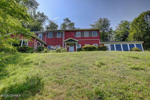 132 4th St, Herndon, PA, 17830-6903 | Card Image