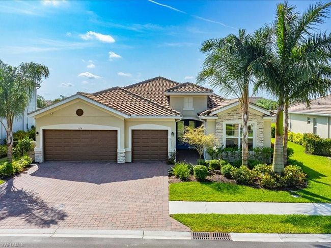 2374 Orchard St, House other with 3 bedrooms, 3 bathrooms and null parking in Naples FL | Image 3