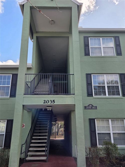 2035j-2035 Dixie Belle Dr, ORLANDO, FL, 32812-5386 | Card Image