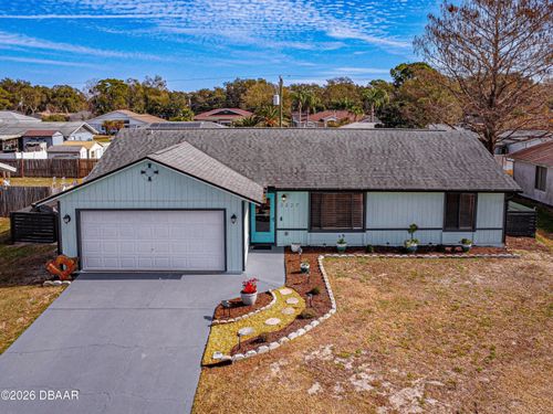 3327 Pine Tree Dr, Edgewater, FL, 32141-6601 | Card Image