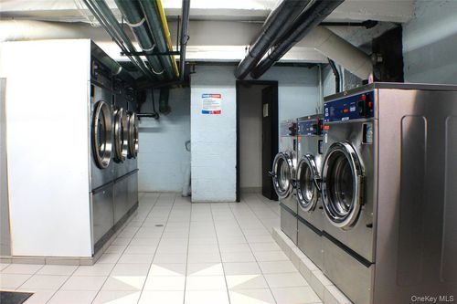 apt-4a-112 Northern Blvd, Corona, NY, 11368-1351 | Card Image