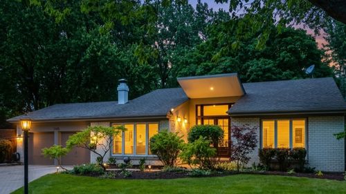1145 Peregrine Dr, Palatine, IL, 60067-7054 | Card Image
