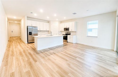 8666 Dahlia Cir, Port St. Lucie, FL, 34986-0002 | Card Image