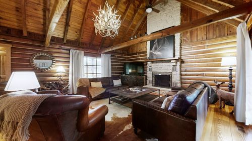 2739 Thompson Station Rd E, Thompsons Station, TN, 37179-9251 | Card Image