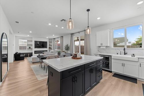 3651 Mcguire Dr, Stockton, CA, 95205-2864 | Card Image