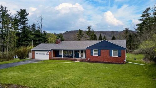 501 Pinewood Cir, Elmira, NY, 14905-1129 | Card Image