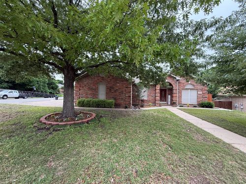 2234 Summer Brook Dr, Weatherford, TX, 76087-3852 | Card Image