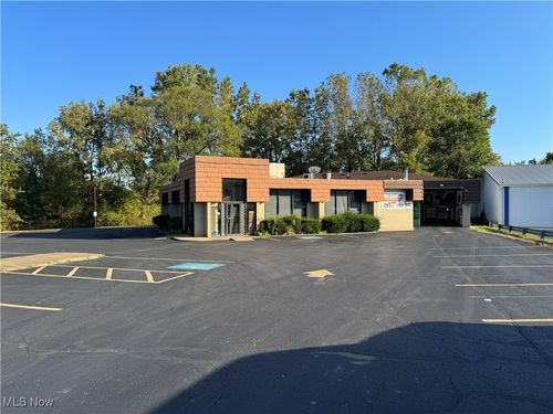 1616 W Main St, Louisville, OH, 44641-2322 | Card Image