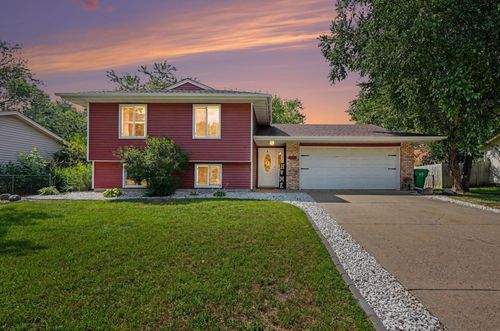 10441 Partridge St Nw, Coon Rapids, MN, 55433-4638 | Card Image