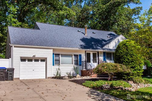5 Sandalwood Dr, East Brunswick, NJ, 08816-4045 | Card Image