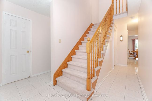 10 Iles St, House other with 5 bedrooms, 4 bathrooms and 2 parking in Ajax ON | Image 18