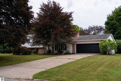 1114 Glenwood Drive, House other with 4 bedrooms, 3 bathrooms and null parking in Mt Pleasant MI | Image 2