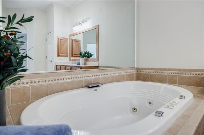 5210 Davenport Pl, Townhouse with 4 bedrooms, 5 bathrooms and 2 parking in Roswell GA | Image 35