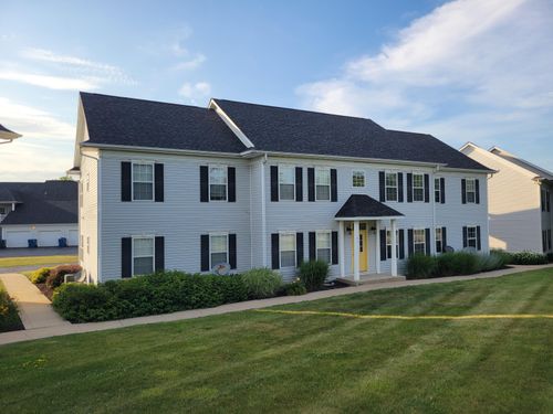 b-217 Prestwick Dr, Valparaiso, IN, 46385-7600 | Card Image