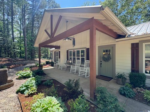 150 Old Schoolhouse Rd, Beebe, AR, 72012-9706 | Card Image