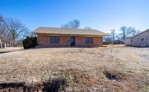 314 N Clarady, Wanette, OK, 74878-7800 | Card Image