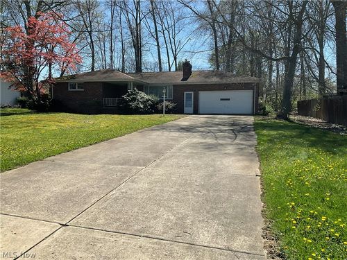 4257 Claridge Dr, Youngstown, OH, 44511-1011 | Card Image