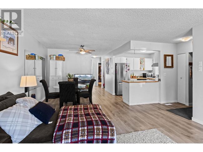 2431 Bering Rd, Home with 2 bedrooms, 1 bathrooms and 5 parking in West Kelowna BC | Image 9