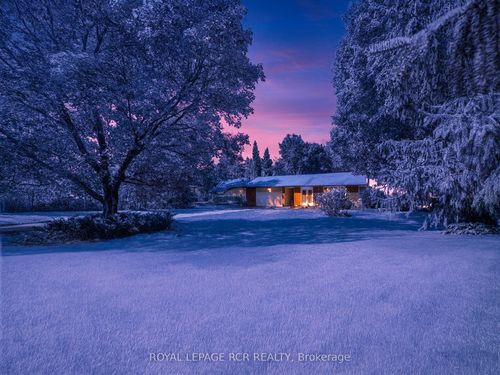 2534 Sunnidale Rd, Utopia, ON, L0M1T2 | Card Image