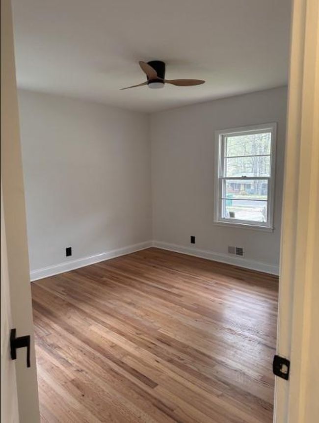 2037 Brannen Rd Se, House other with 3 bedrooms, 2 bathrooms and 3 parking in Atlanta GA | Image 6