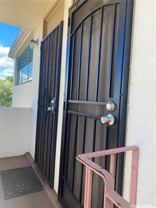 8-326 Iolani Ave, Honolulu, HI, 96813-1837 | Card Image