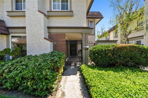 13966 Falmouth Walk, Westminster, CA, 92683-3432 | Card Image