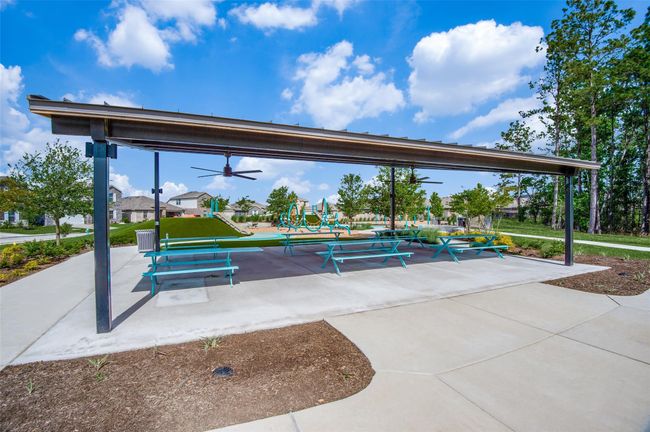 16908 Hazelnut Dr, House other with 3 bedrooms, 2 bathrooms and 2 parking in Conroe TX | Image 22