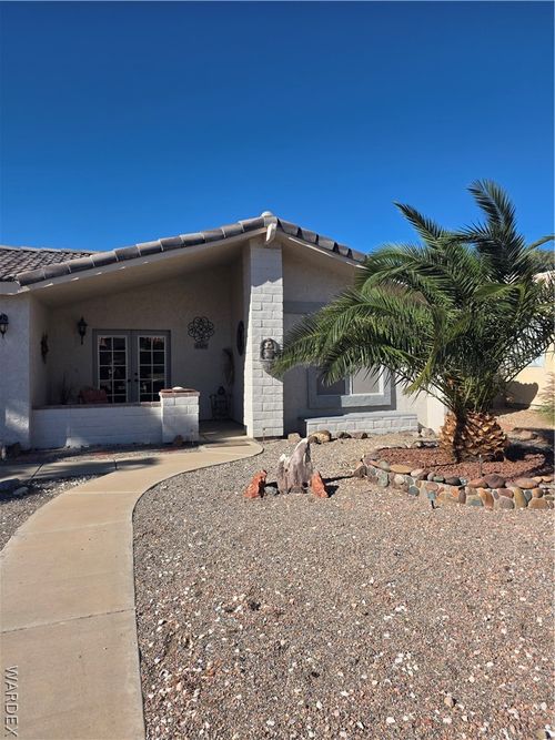 6525 S Oleander Way, Mohave Valley, AZ, 86440-8906 | Card Image