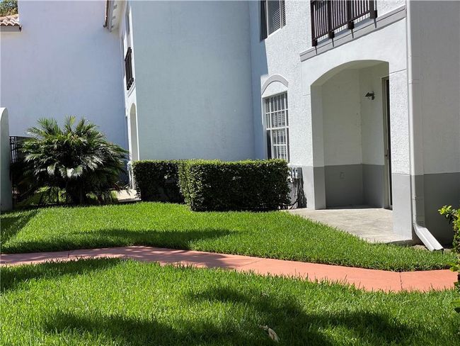 APT-1711 - 735 Sw 148 Th Ave, Condo with 2 bedrooms, 1 bathrooms and null parking in Davie FL | Image 26