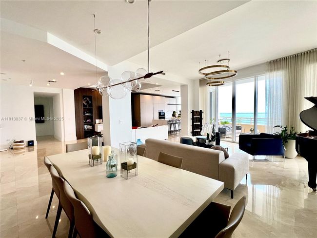 APT-4505 - 848 Brickell Key Dr, Condo with 3 bedrooms, 4 bathrooms and null parking in Miami FL | Image 21