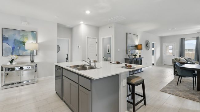 728 Amber Fields Drive, House other with 4 bedrooms, 3 bathrooms and null parking in Denton TX | Image 6