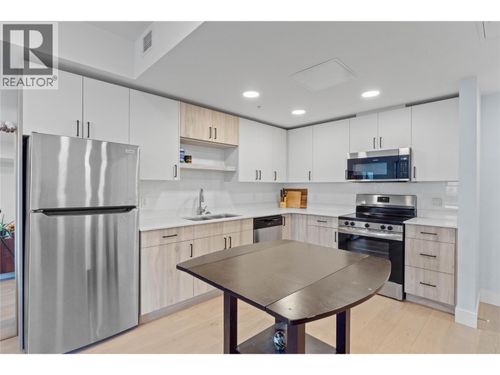 307-215 Royal Avenue, Kamloops, BC, V2B0K6 | Card Image