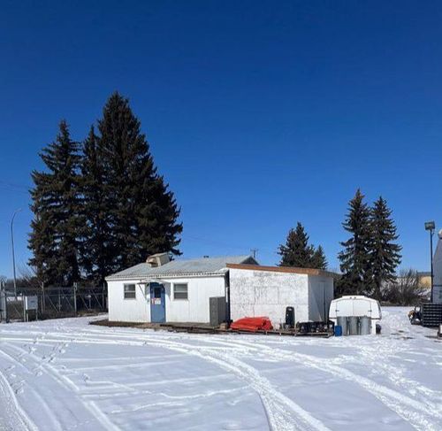 4612 44 St, Redwater, AB, T0A2W0 | Card Image