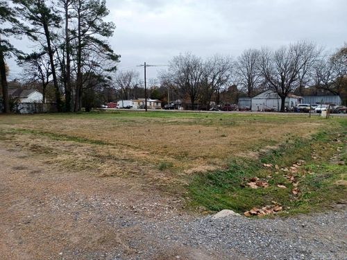 417/419 W 2nd, Stuttgart, AR, 72160 | Card Image
