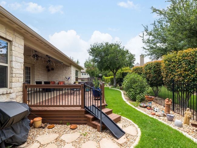 Well designed yard and so easy to maintain. | Image 25