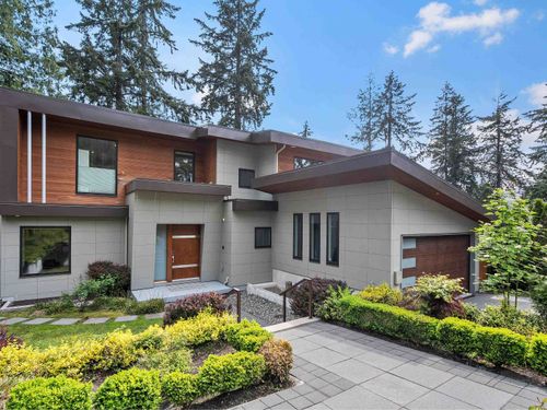 503 Crestwood Ave, North Vancouver, BC, V7N3C4 | Card Image