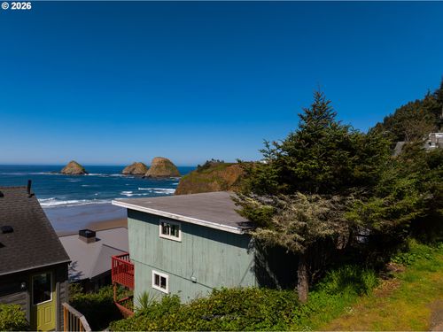 1582 Sunset Ave, Tillamook, OR, 97141-7101 | Card Image