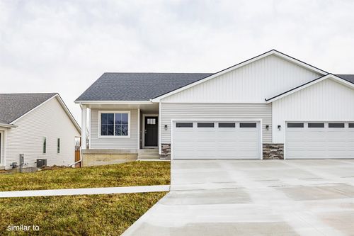 6504 Ne 11th Ct, Des Moines, IA, 50313-1650 | Card Image