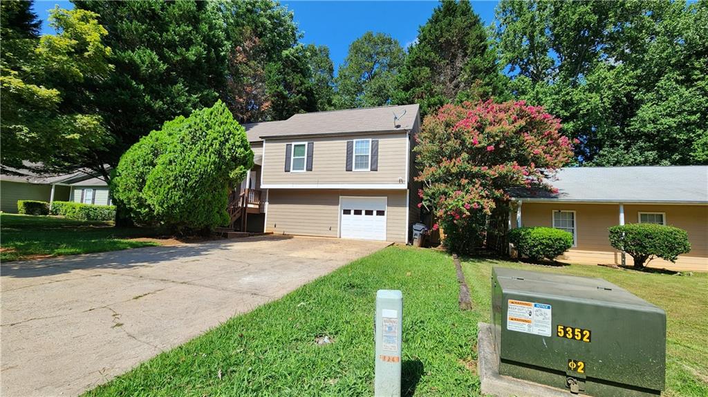 Omie Way, Lawrenceville, GA 30043