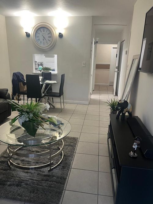 503w-801 47th Ave, Miami, FL, 33126-2340 | Card Image