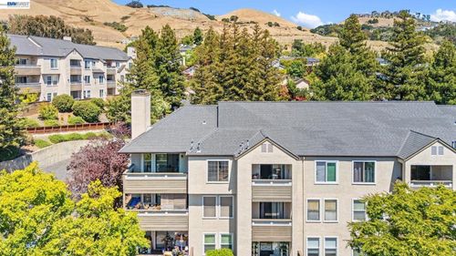 316-29588 Vanderbilt St, Hayward, CA, 94544-6752 | Card Image