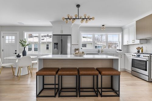 124-124 Woodruff Ave, Medford, MA, 02155-5030 | Card Image