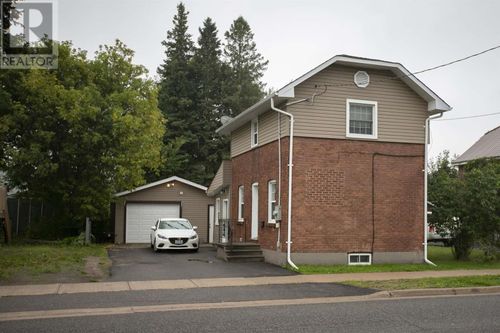 3 Henrietta Ave, Sault Ste. Marie, ON, P6C1Z2 | Card Image