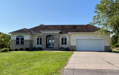 8866 Cascade Rd, Ada, MI, 49301-8321 | Card Image