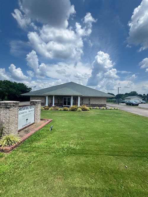 610 Nuckolls Rd, Bolivar, TN, 38008-1532 | Card Image